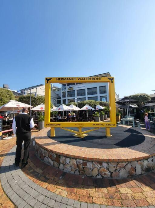 *Self-Check In - Whale Watching Paradise -Central* Hermanus Exterior photo