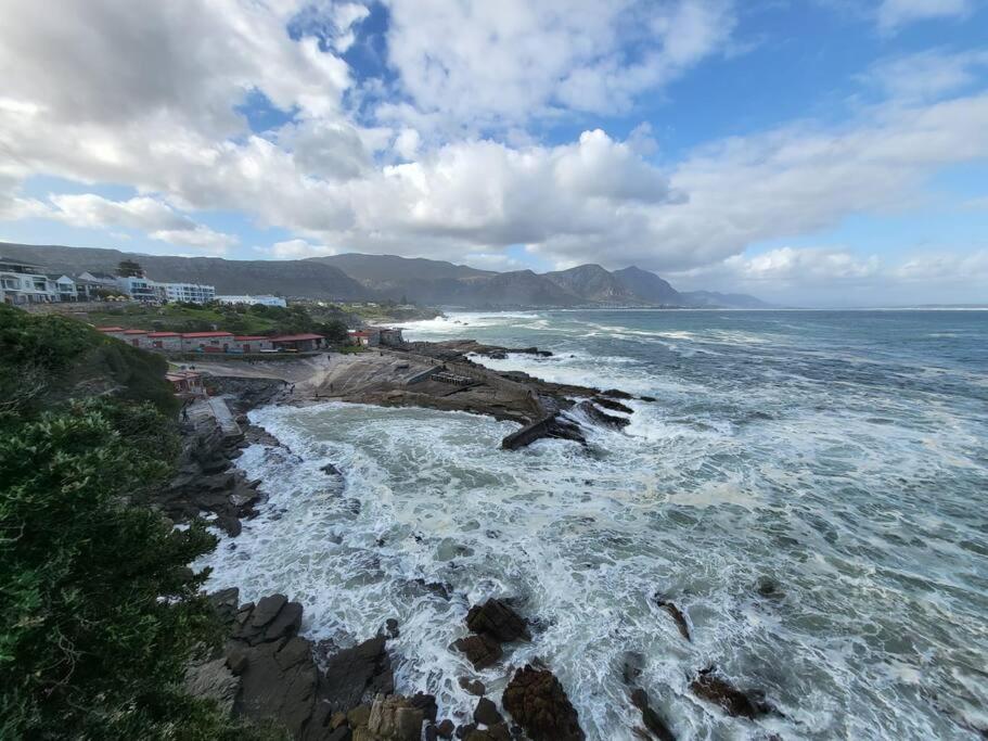 *Self-Check In - Whale Watching Paradise -Central* Apartment Hermanus Exterior photo