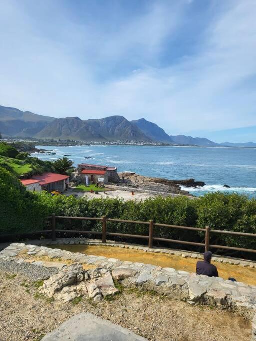 *Self-Check In - Whale Watching Paradise -Central* Hermanus Exterior photo