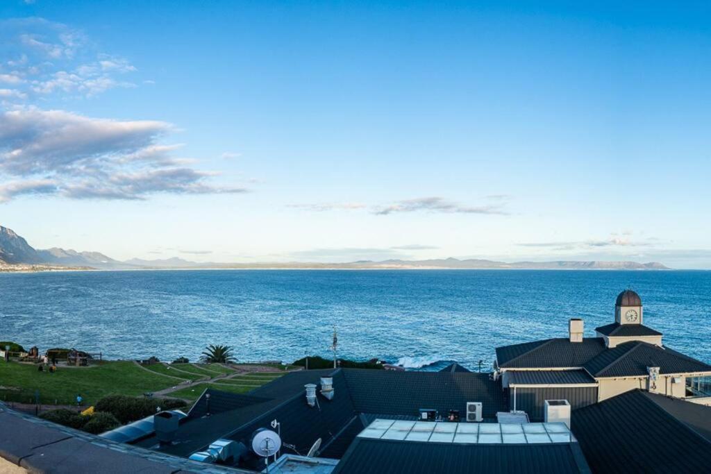 *Self-Check In - Whale Watching Paradise -Central* Apartment Hermanus Exterior photo